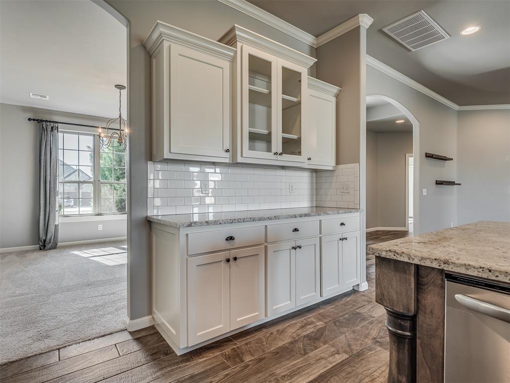 4805 Crestmere Lane