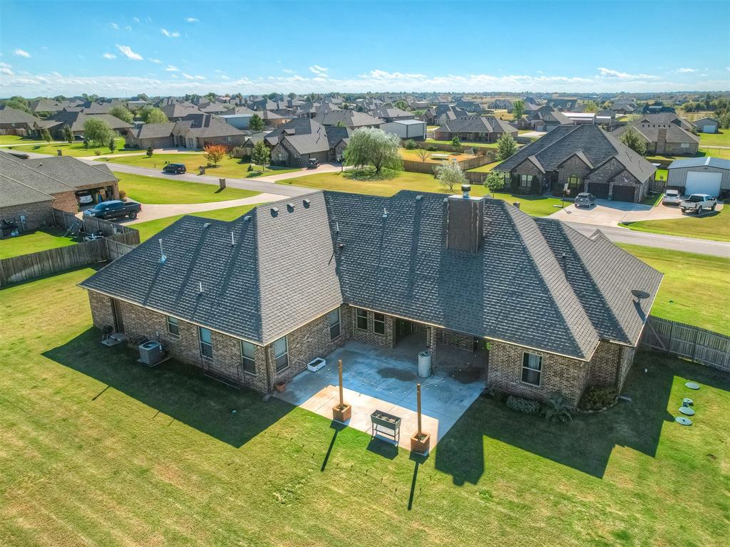 4805 Crestmere Lane