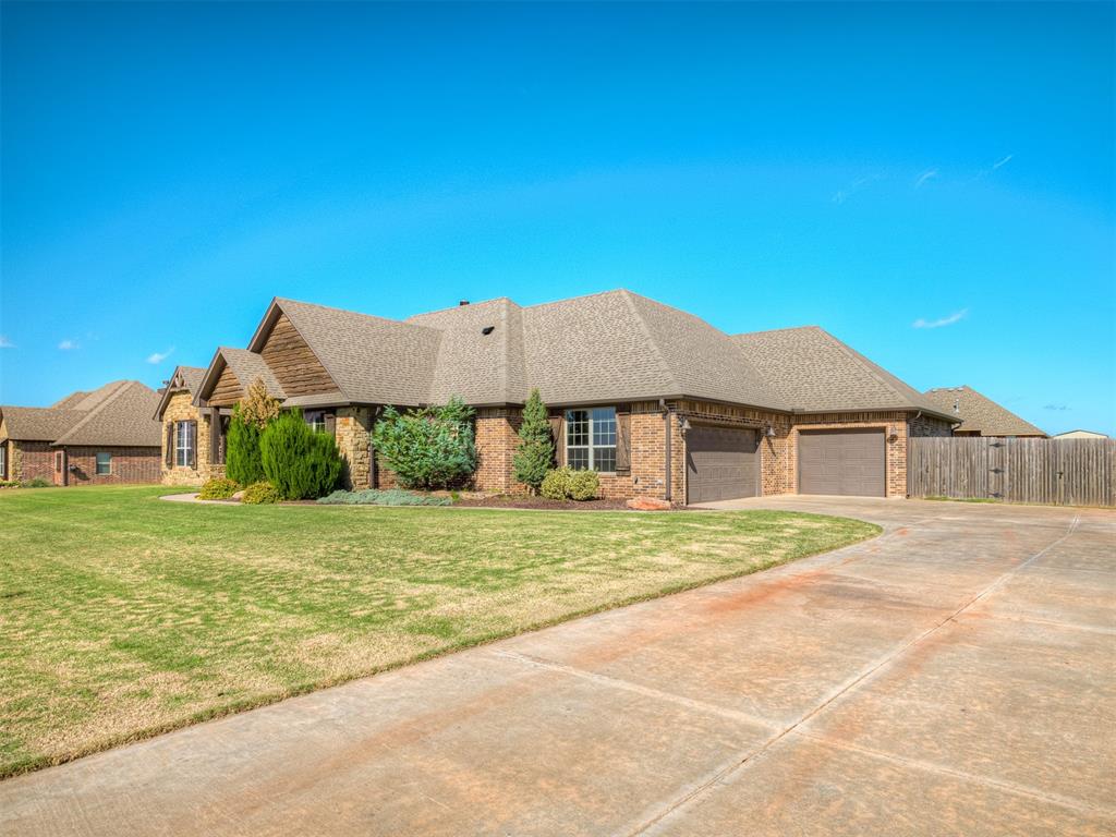 4805 Crestmere Lane