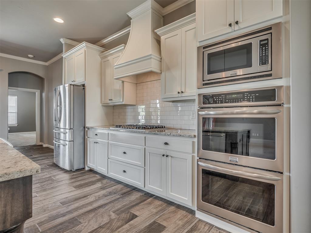 4805 Crestmere Lane