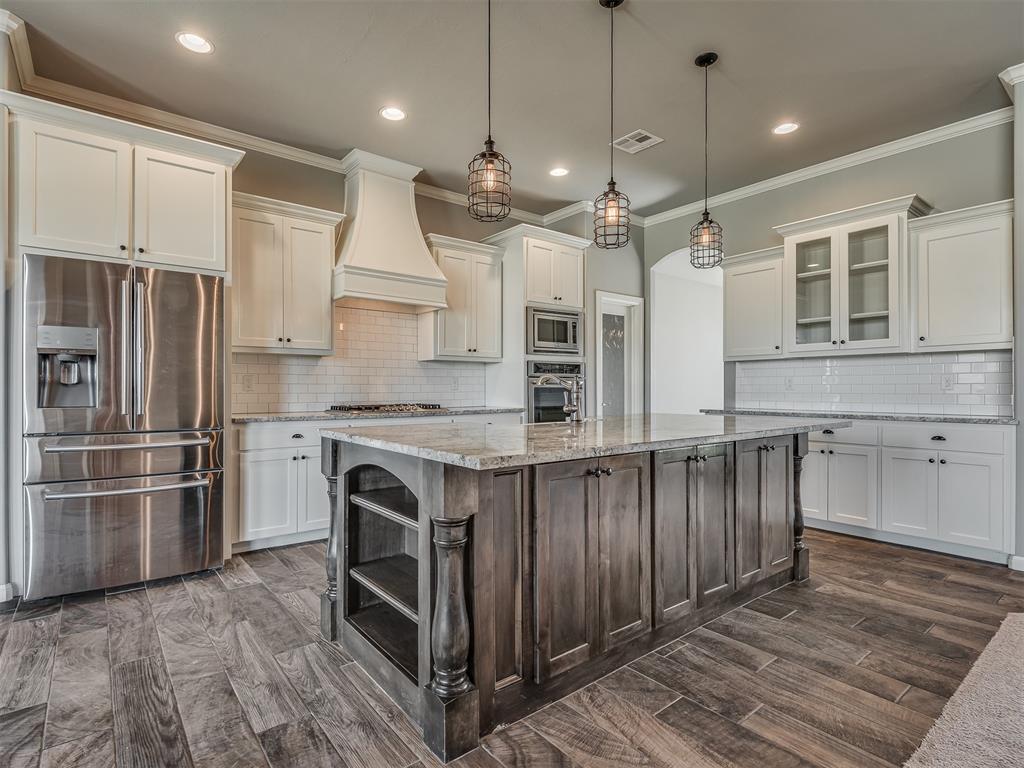 4805 Crestmere Lane