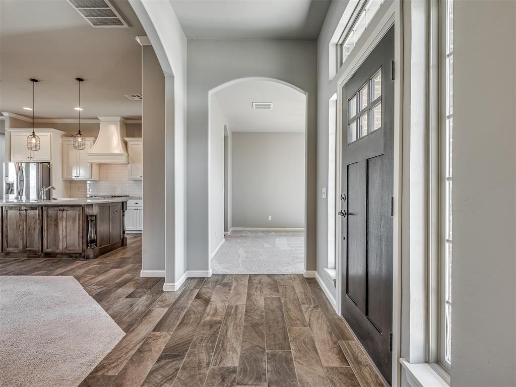 4805 Crestmere Lane