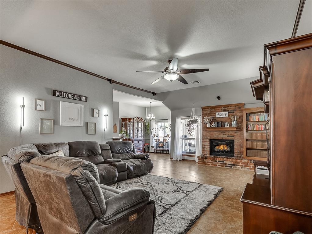 713 Gyrfalcon Drive