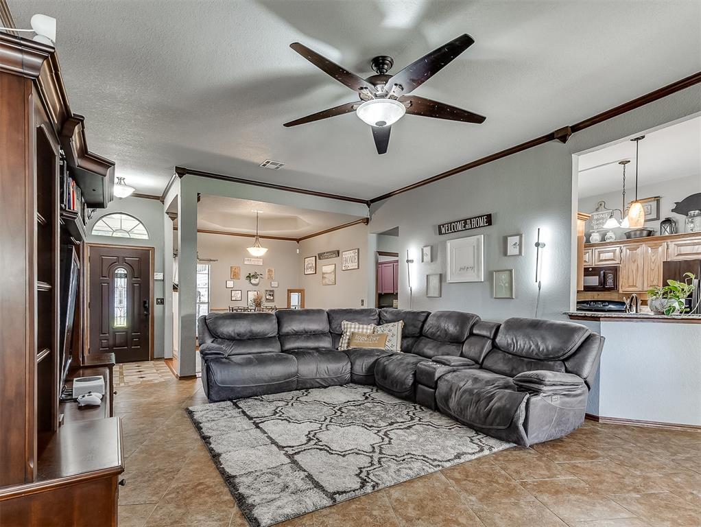 713 Gyrfalcon Drive