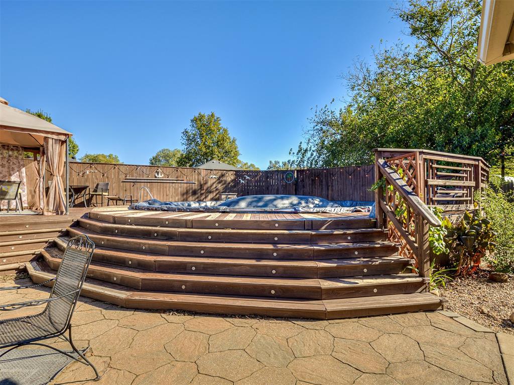 713 Gyrfalcon Drive