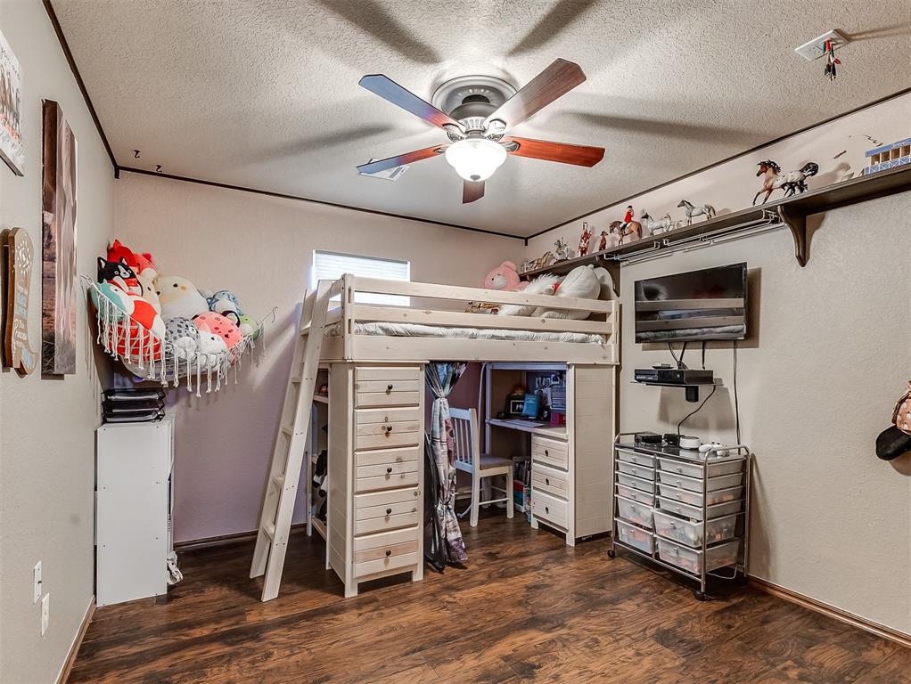713 Gyrfalcon Drive