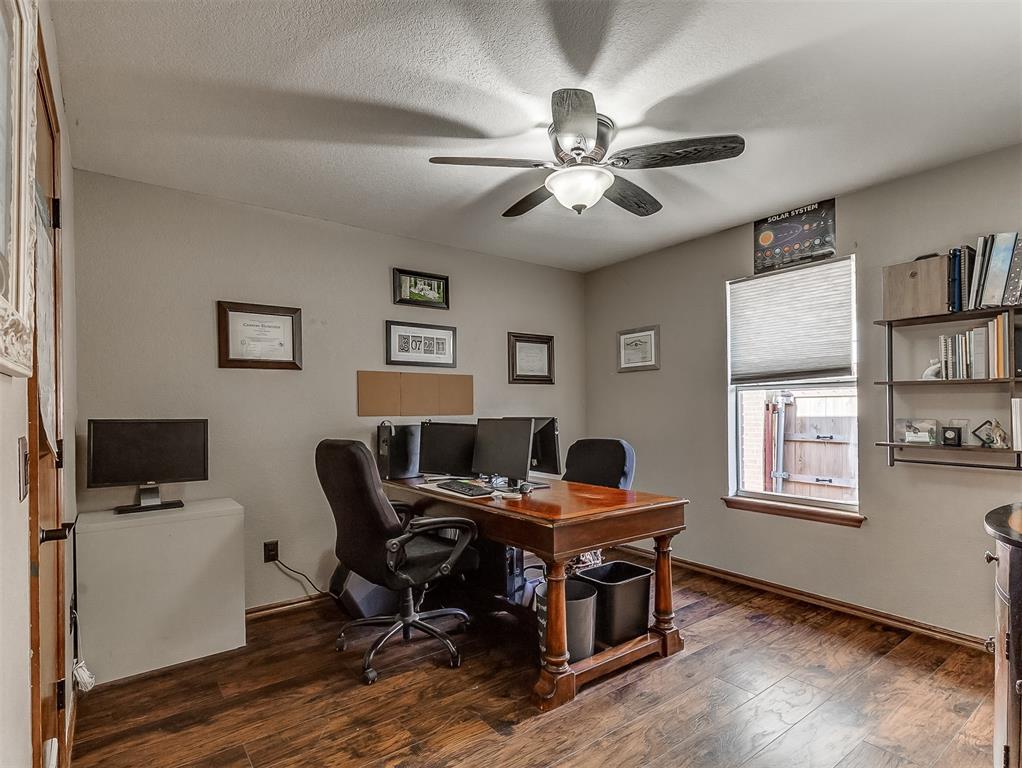 713 Gyrfalcon Drive