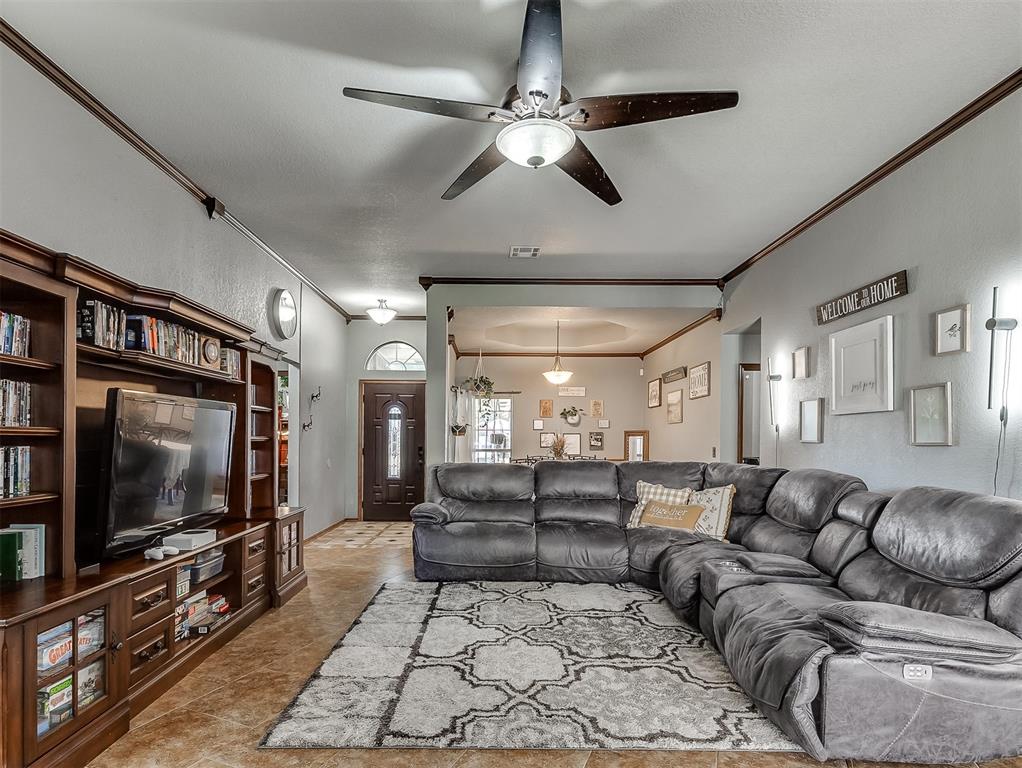 713 Gyrfalcon Drive