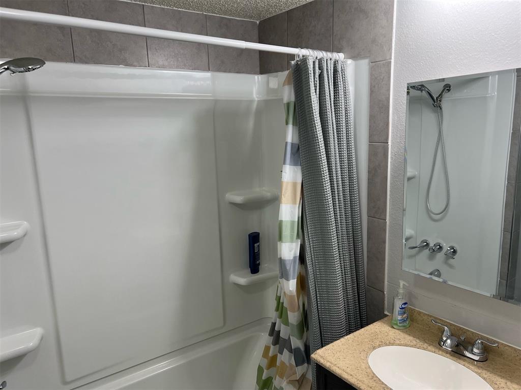 6028 NW Expressway Street Unit: D