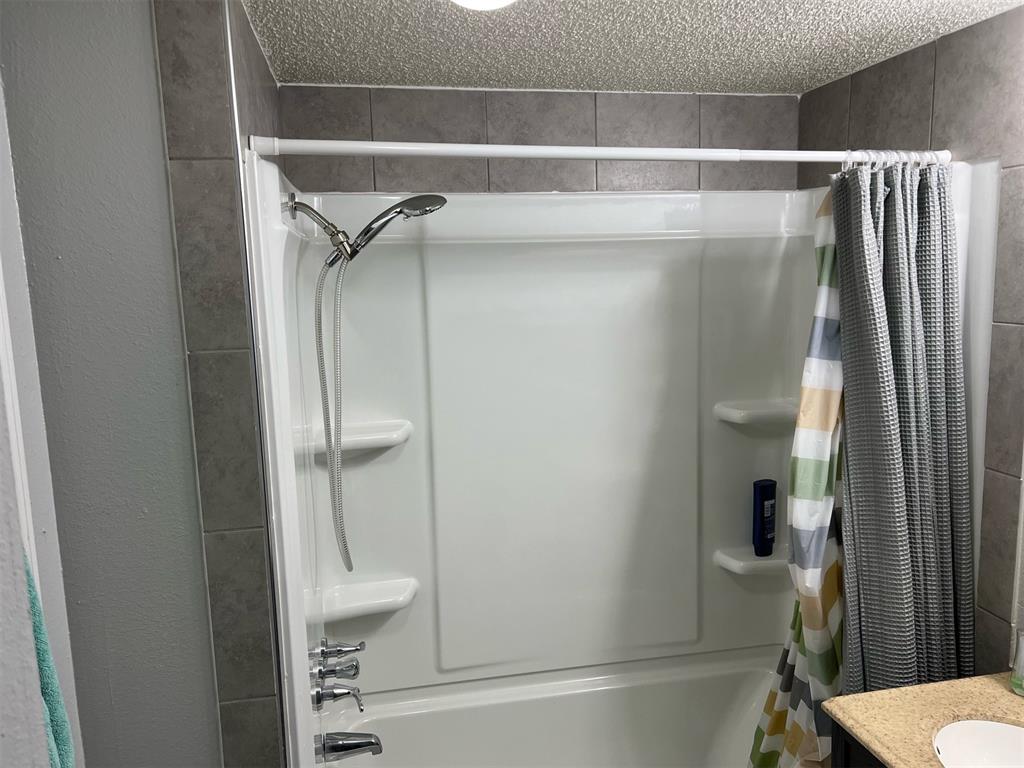 6028 NW Expressway Street Unit: D