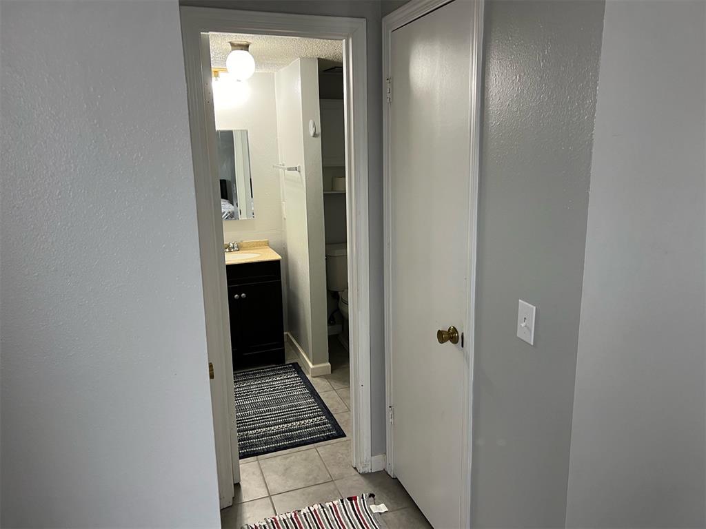 6028 NW Expressway Street Unit: D