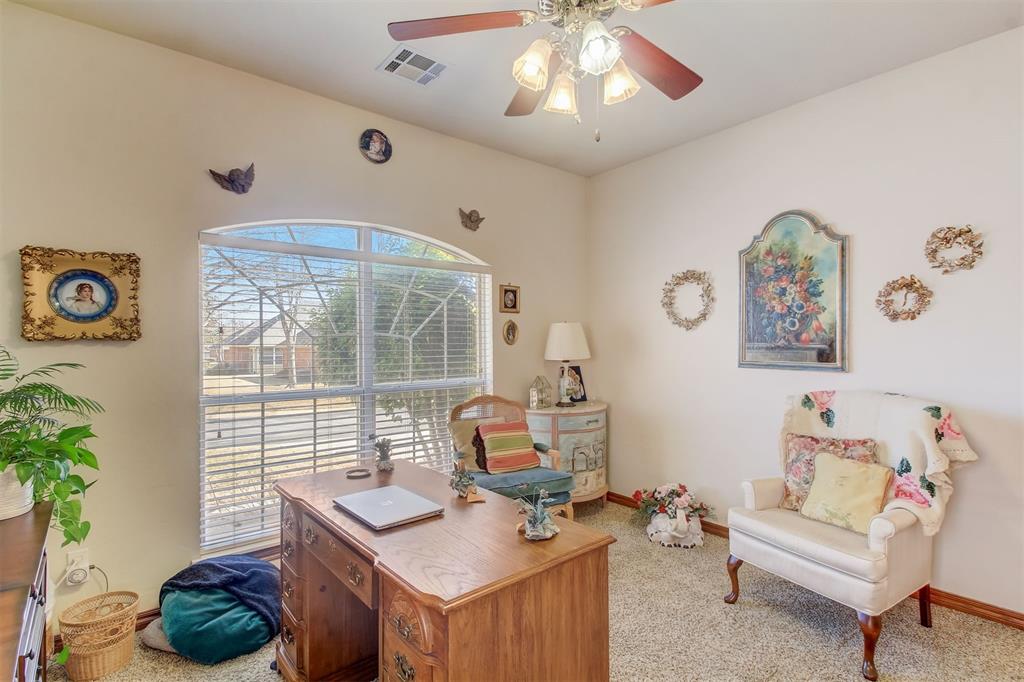 11909 Maple Valley Drive