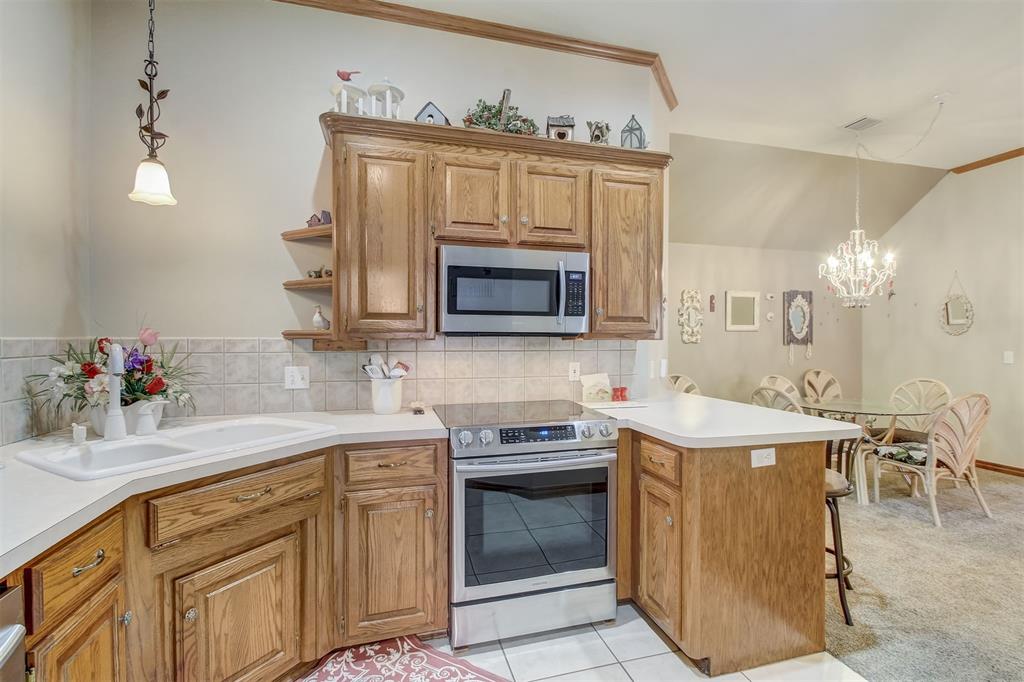 11909 Maple Valley Drive