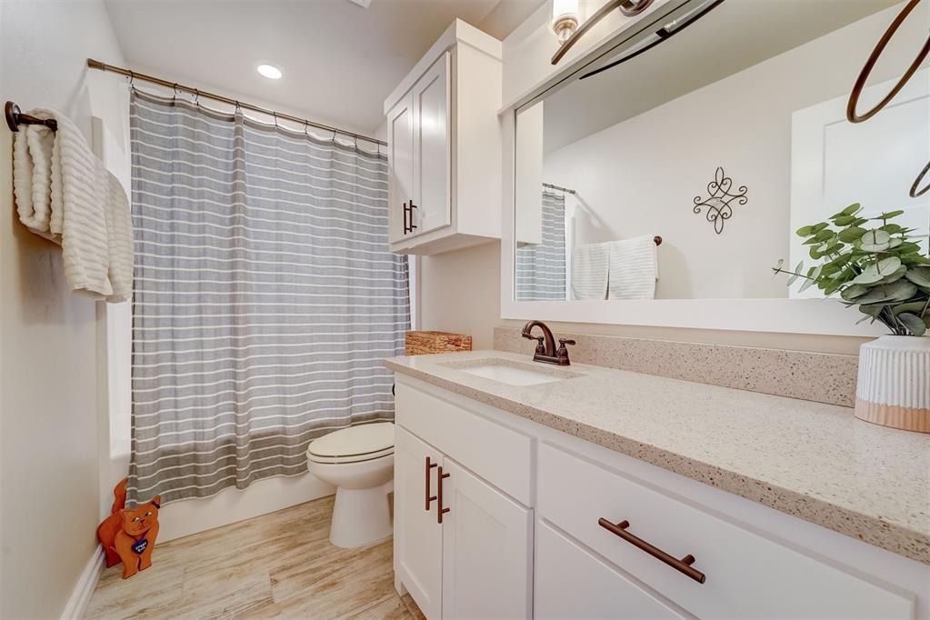 5104 SW 120th Court