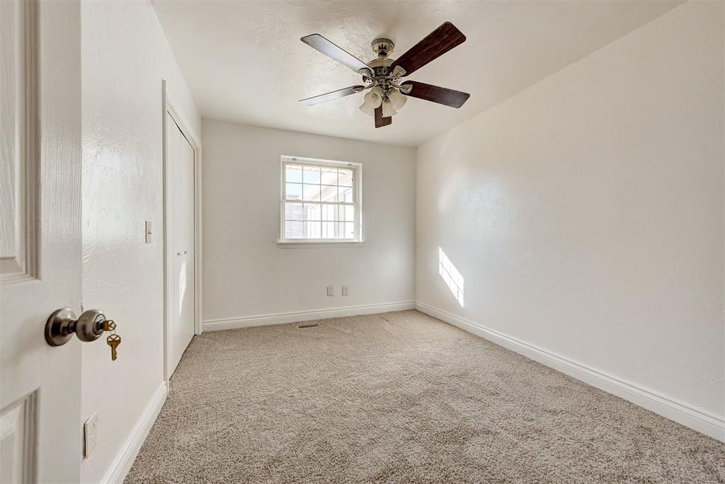924 Clear Creek