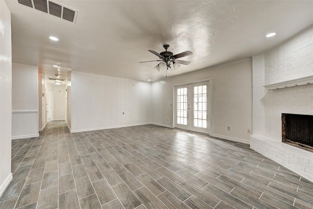 924 Clear Creek
