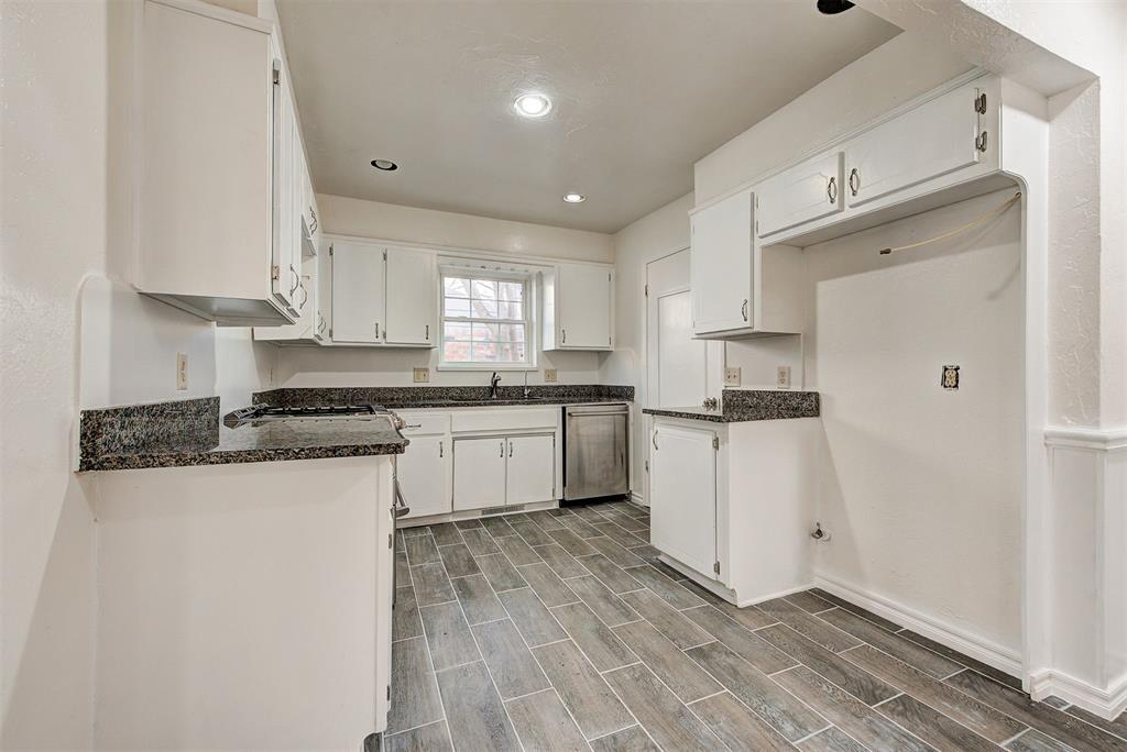 924 Clear Creek