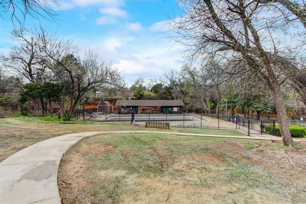 9105 Whitehall Court