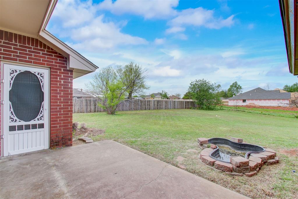 3409 S Bryant Avenue