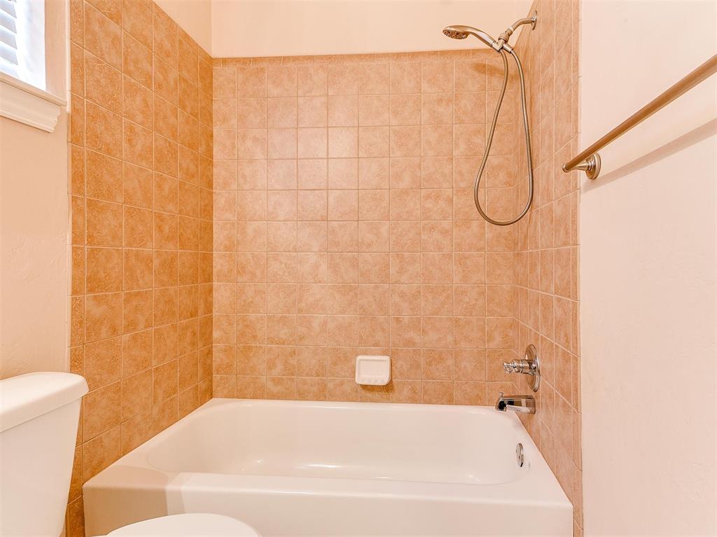 2104 Pine View Terrace
