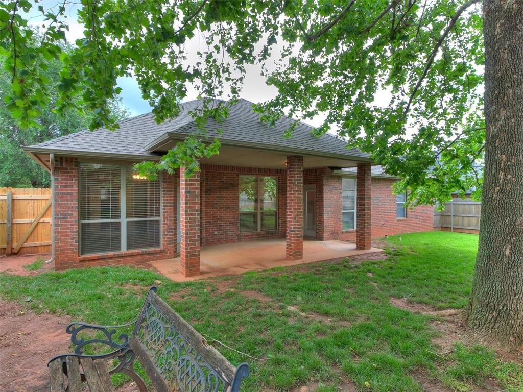 2104 Pine View Terrace