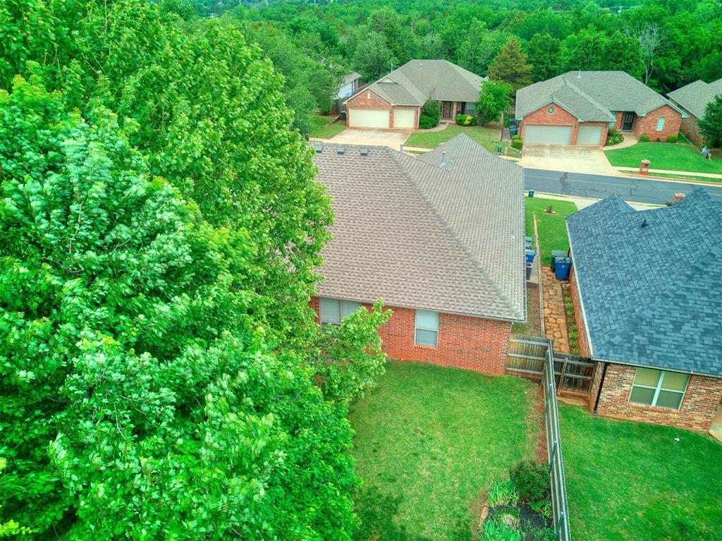 2104 Pine View Terrace