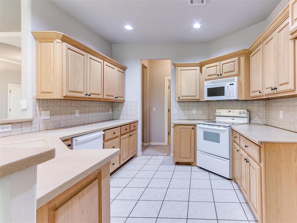 2104 Pine View Terrace