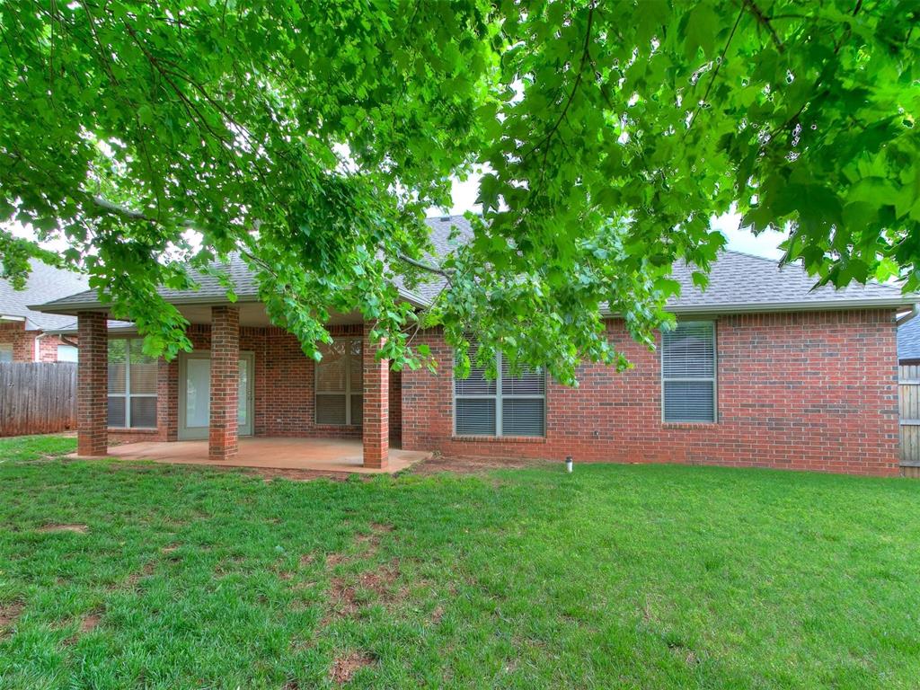 2104 Pine View Terrace