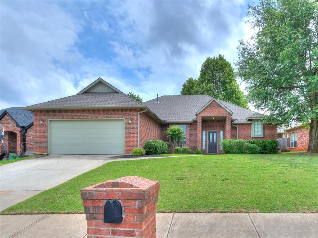 2104 Pine View Terrace