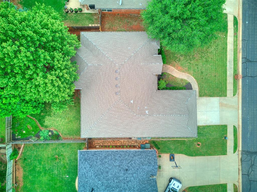 2104 Pine View Terrace