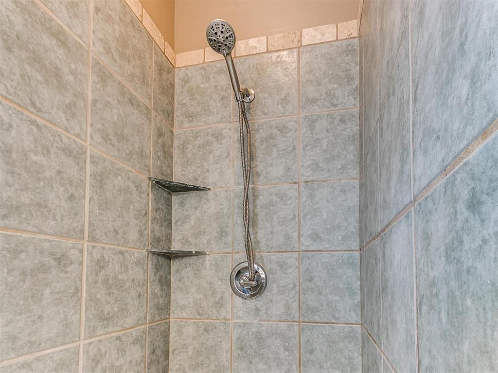 2104 Pine View Terrace