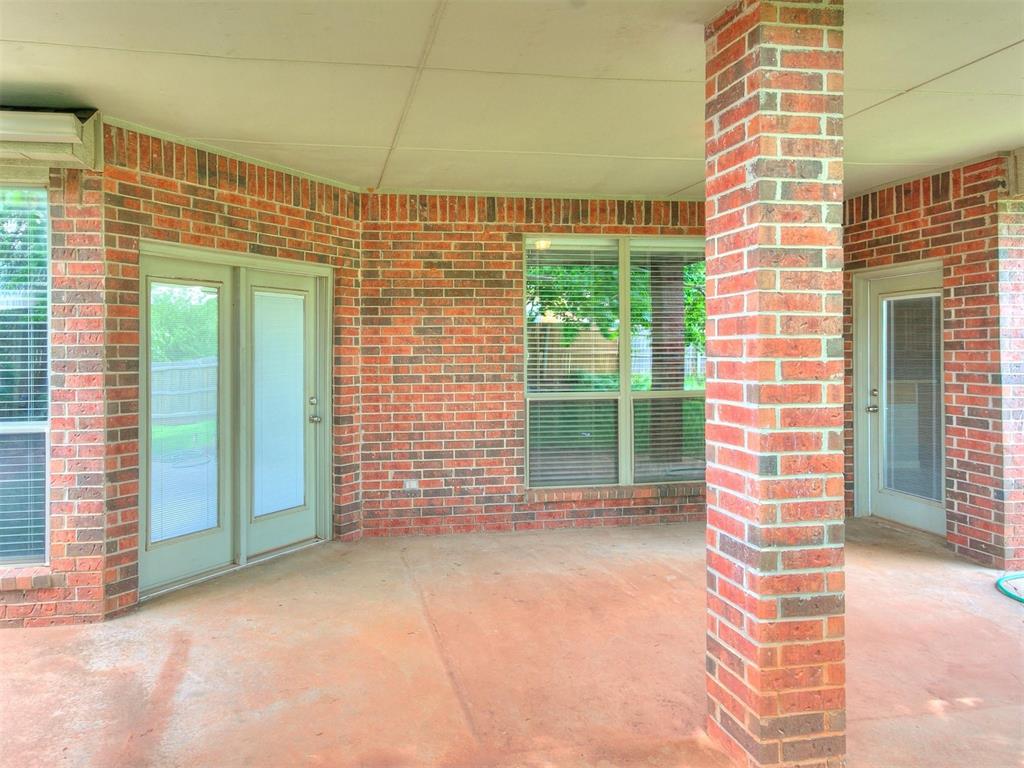 2104 Pine View Terrace