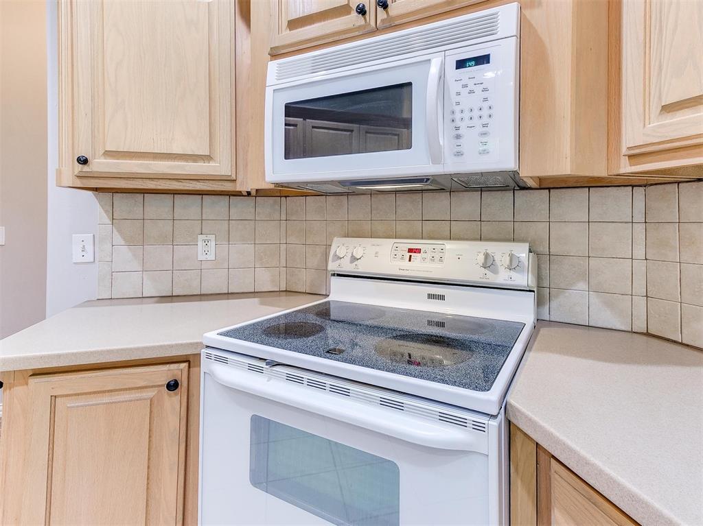 2104 Pine View Terrace