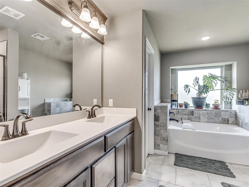 6716 NW 158th Street