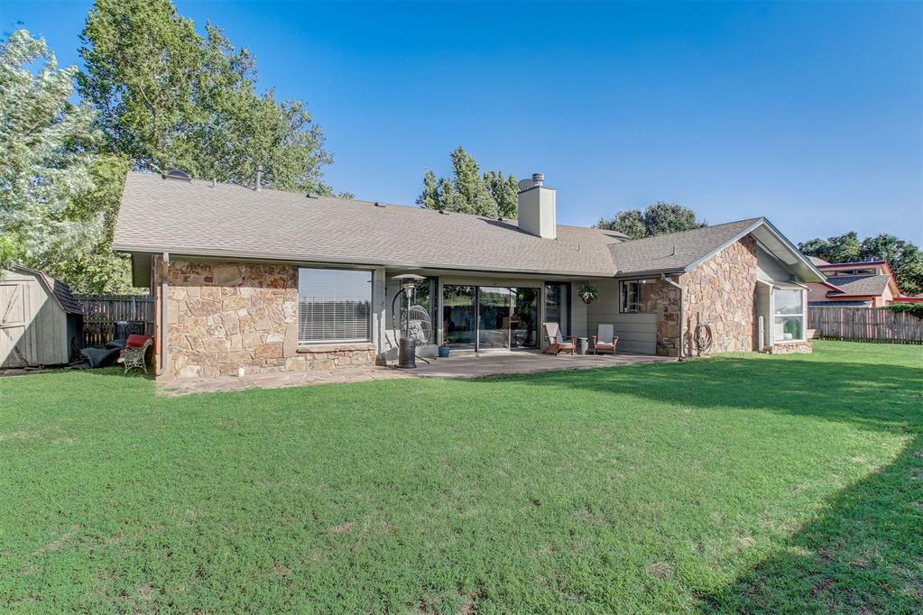 2118 Saddleback Boulevard