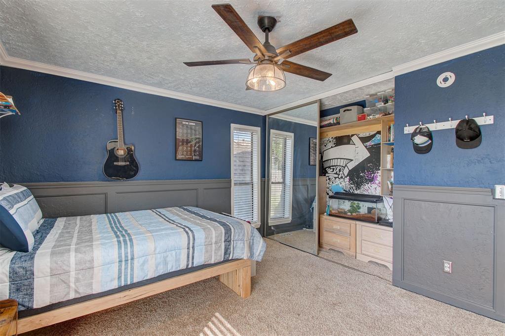 2118 Saddleback Boulevard