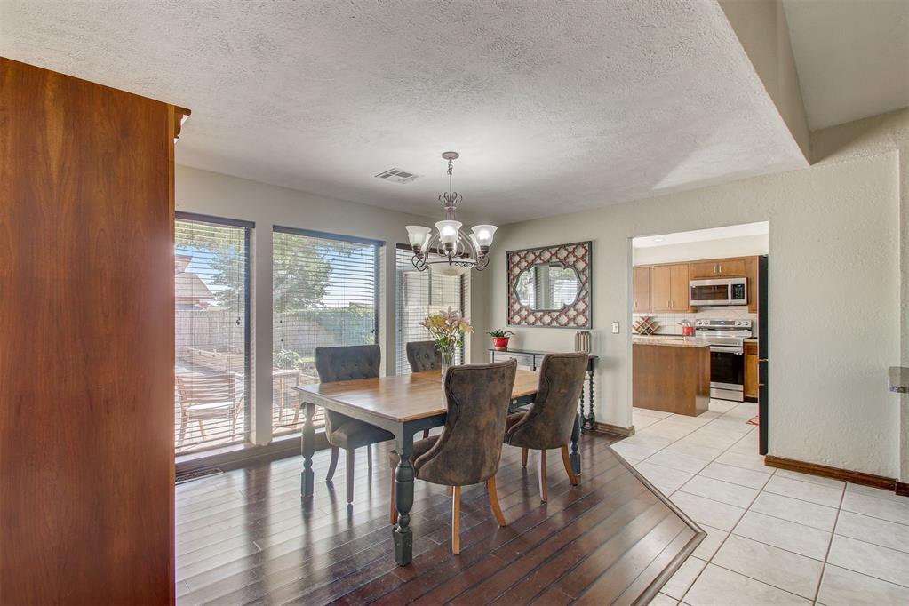 2118 Saddleback Boulevard