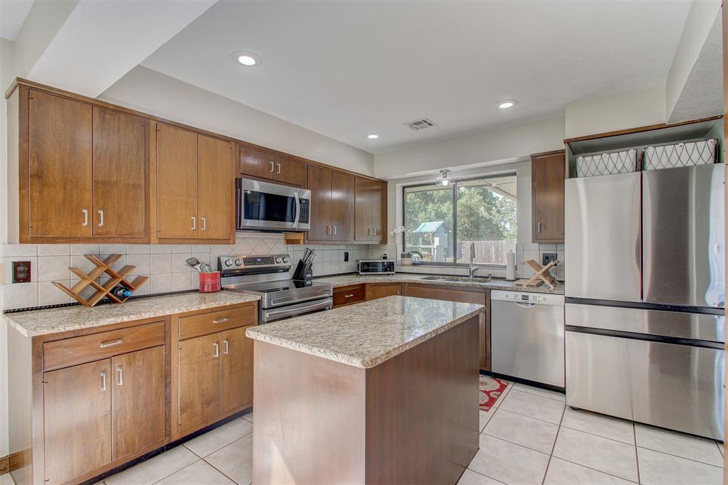 2118 Saddleback Boulevard