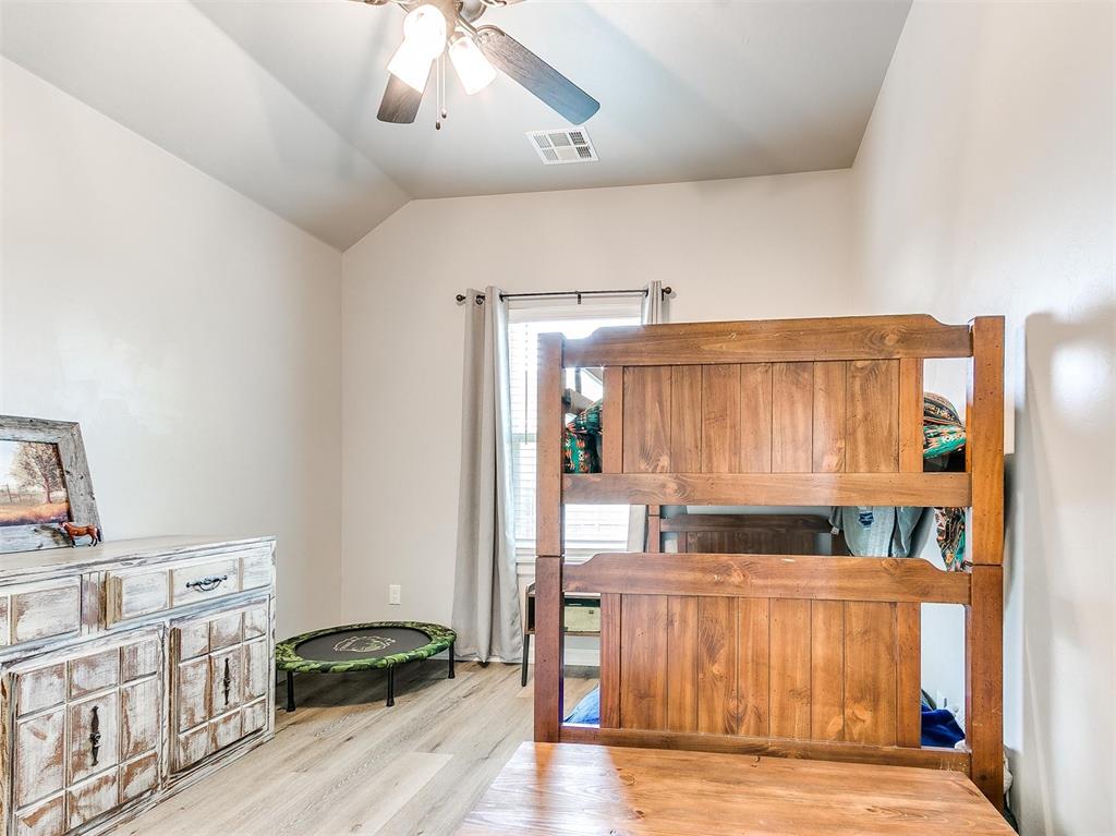 1720 W Zachary Way