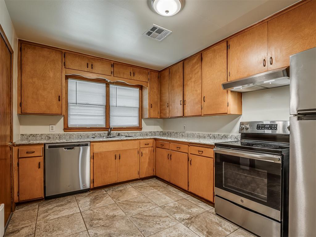 1518 Sunset Drive
