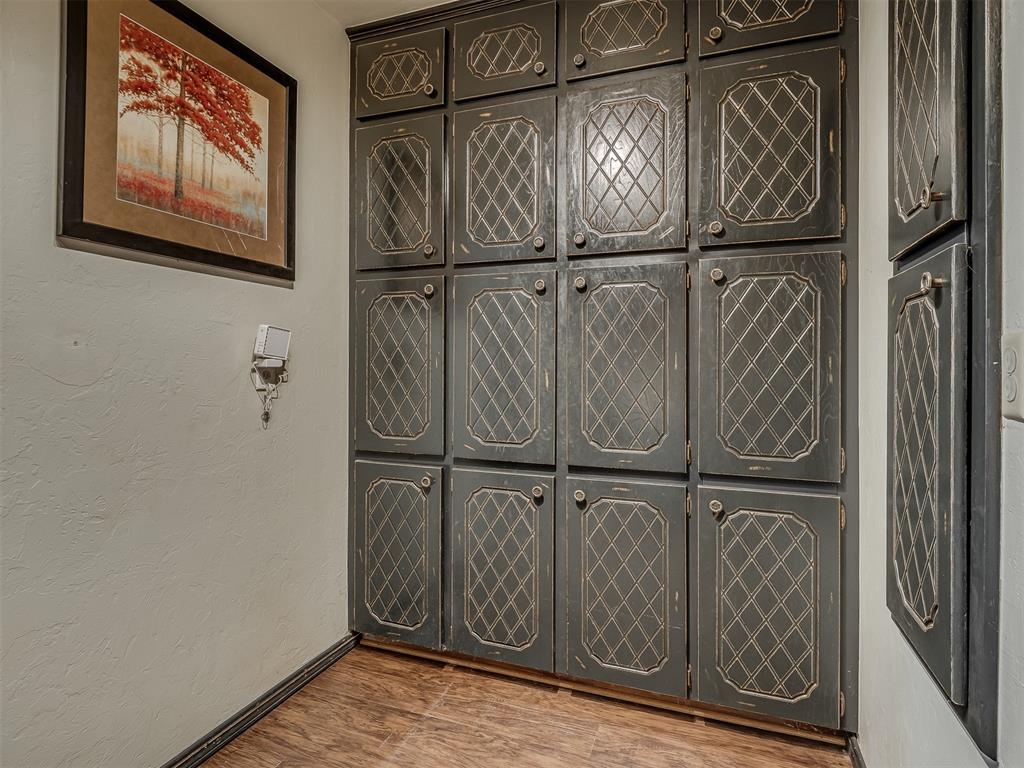 10024 Saint Helens Drive