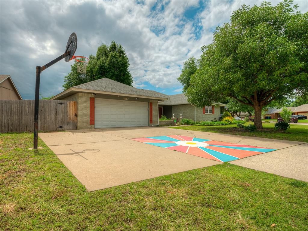 10024 Saint Helens Drive