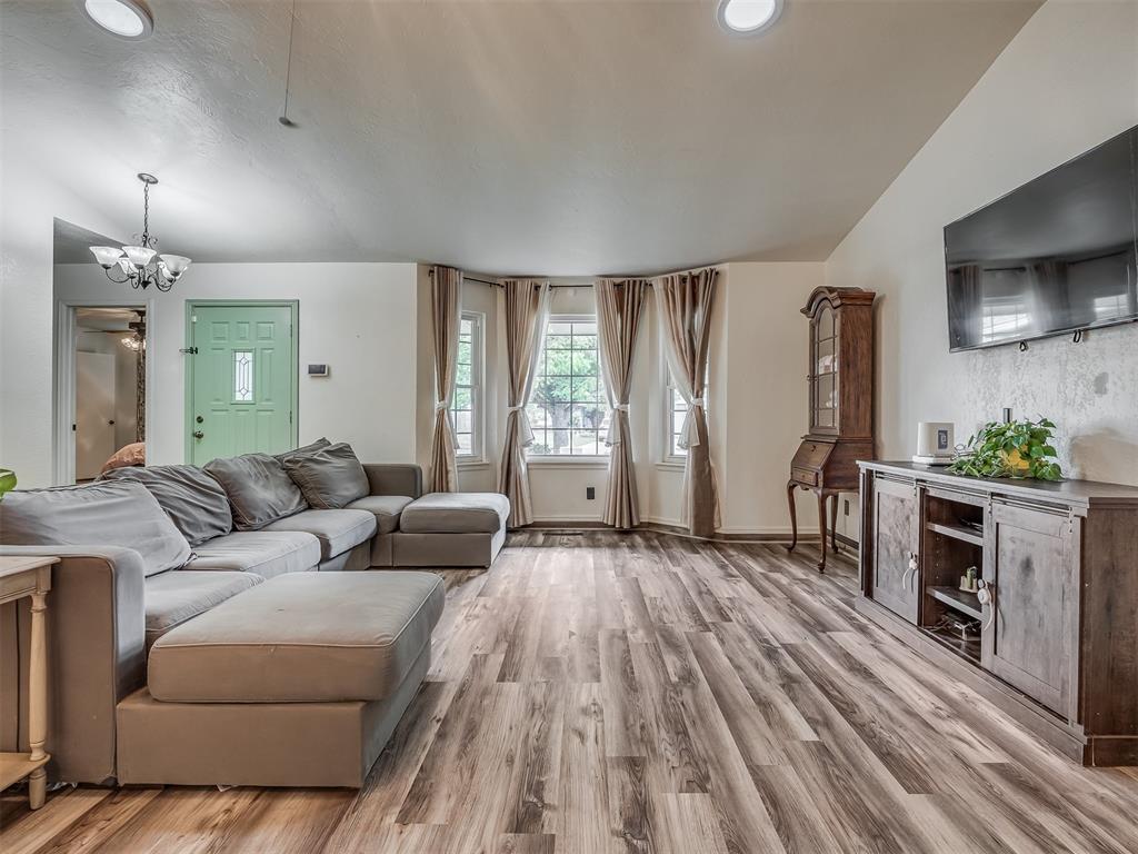 10024 Saint Helens Drive