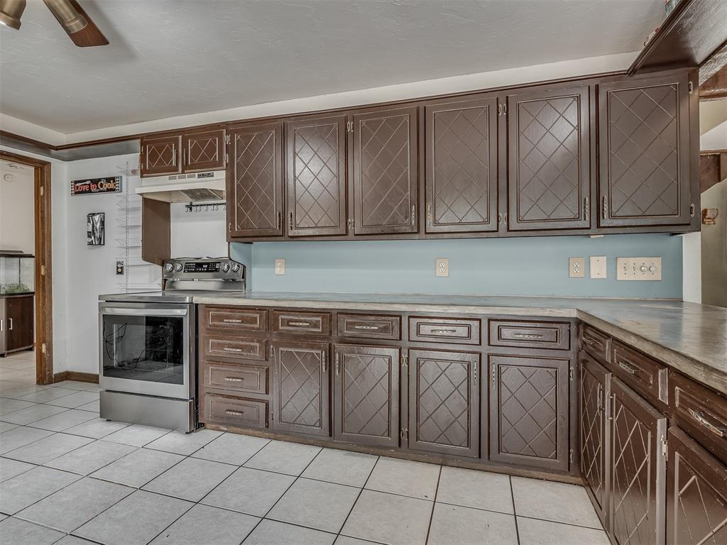 2525 Sequoia Park Drive