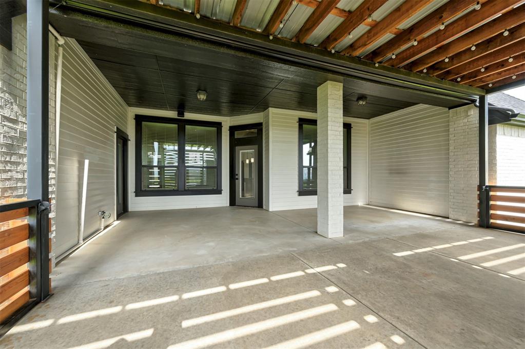 5970 Woodridge Circle
