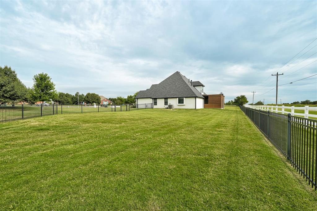 5970 Woodridge Circle