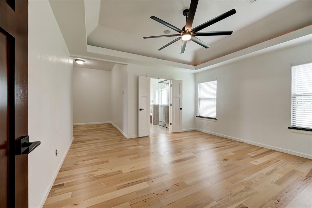 5970 Woodridge Circle