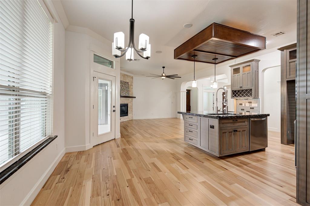 5970 Woodridge Circle