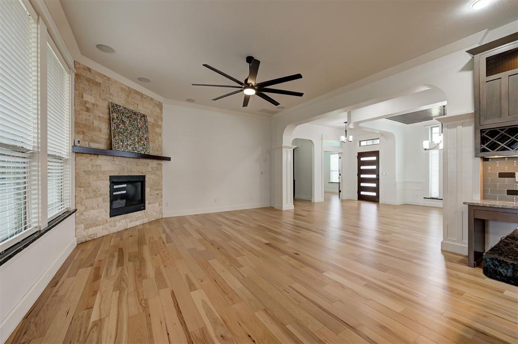 5970 Woodridge Circle
