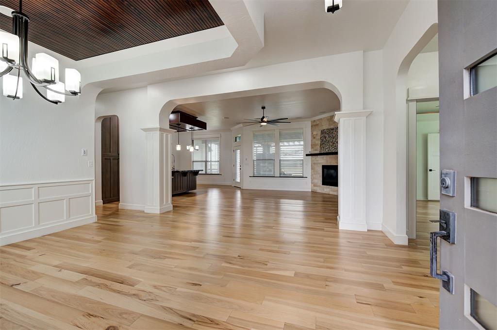 5970 Woodridge Circle